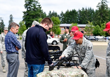 Washington Air National Guard hosts ESGR Bosslift