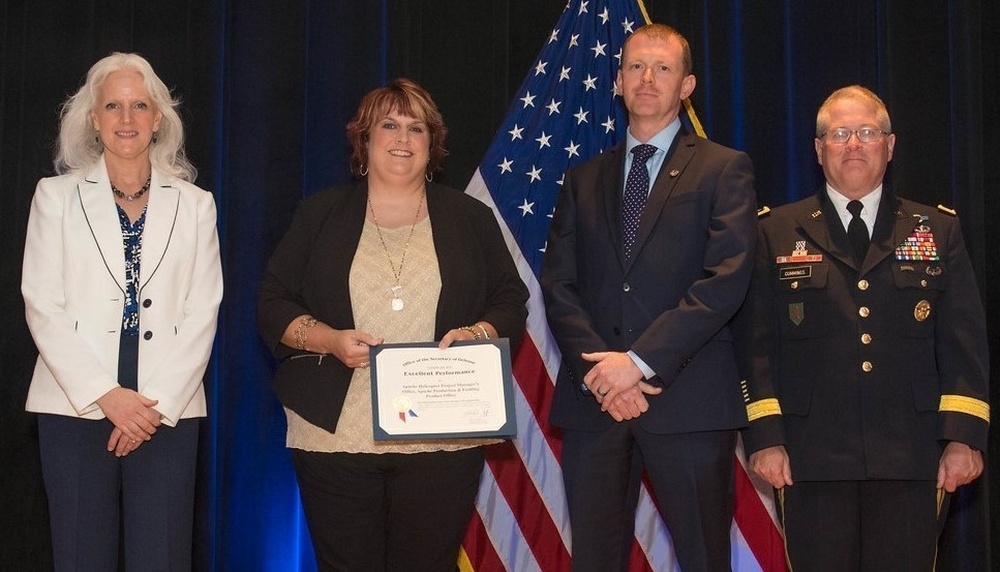 DVIDS - Images - DOD Value Engineering Achievement Awards [Image 4 of 7]