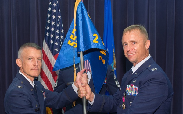 2nd WXG holds change of command