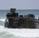 U.S. Marines, Canadian soldiers team up for amphib raid during RIMPAC