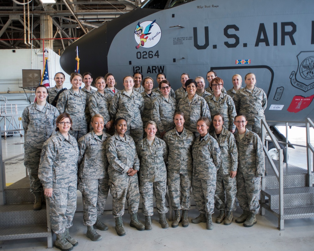 121st ARW honors WASP