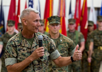 4th Marine Logistics Group: Change of Command ceremony