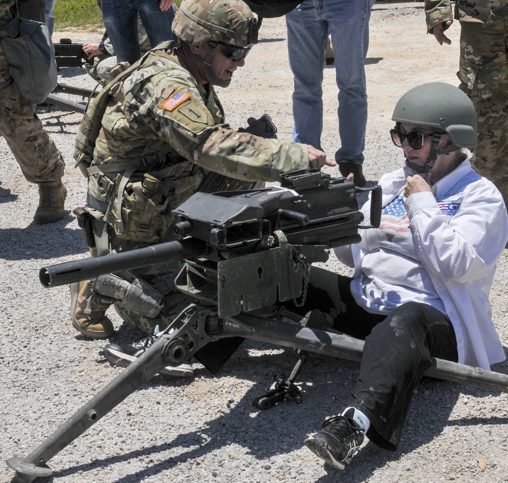372nd CSSB hosts employer visit during annual training
