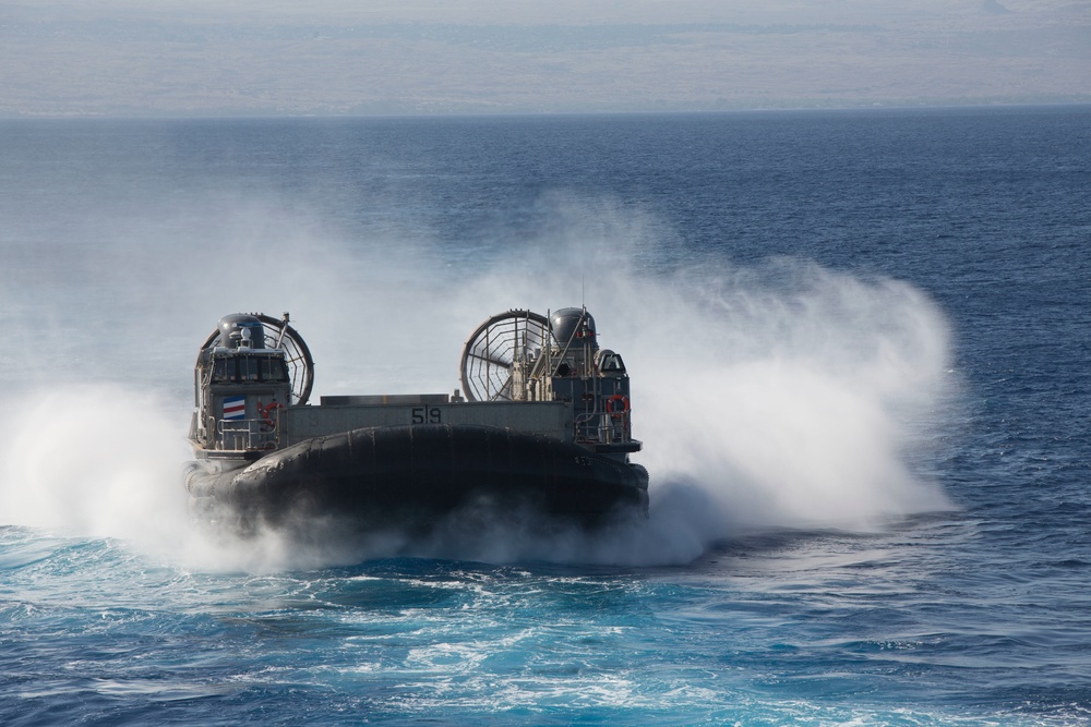 Ship to Shore: LCACs bring troops, equipment ashore during RIMPAC