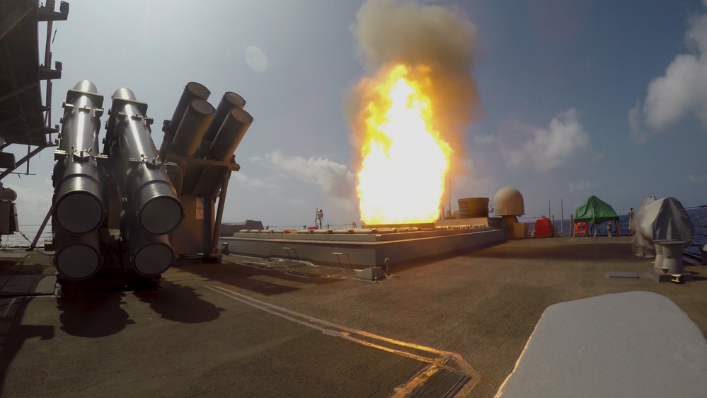 USS O'Kane participates in RIMPAC SM-2 launch