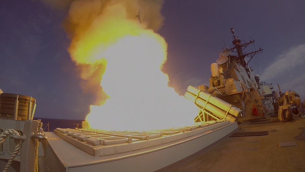 USS O'Kane participates in RIMPAC SM-2 launch