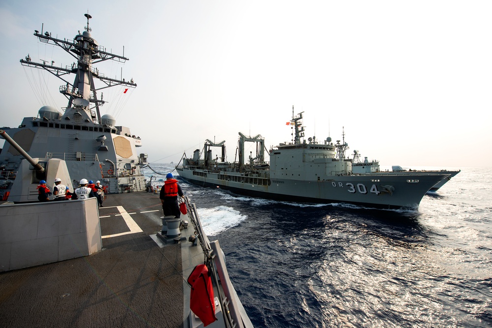 USS Preble conducts replenishment-at-sea with Australia and Canada during RIMPAC