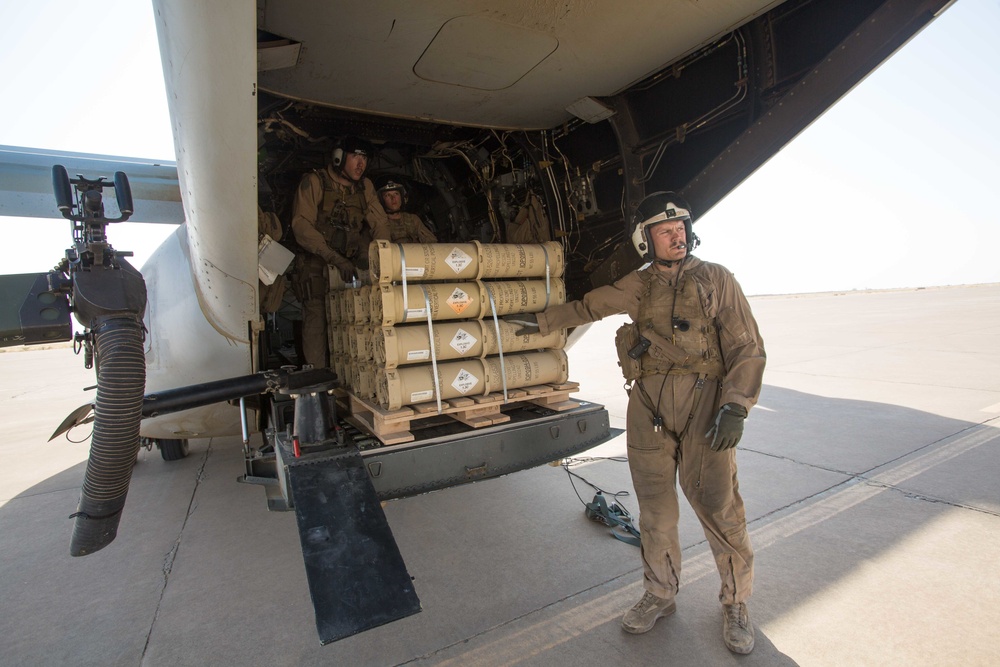 Marines conduct resupply in support of CJTF-OIR
