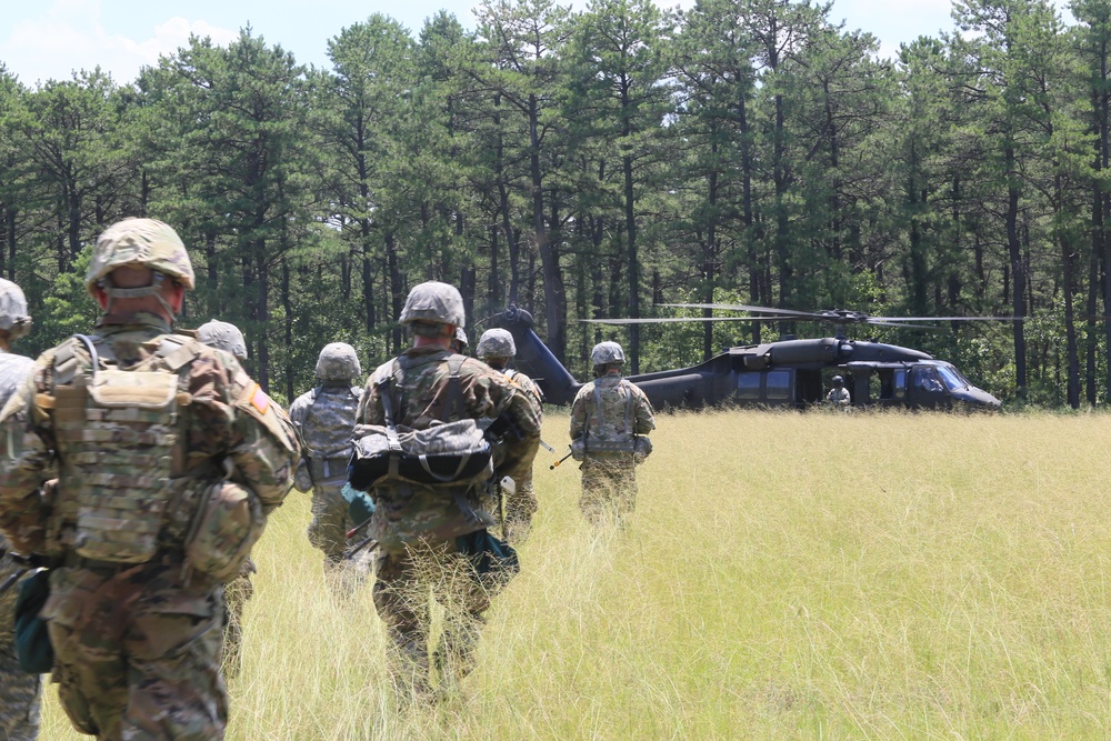 1-114th Infantry conducts air assault exercise