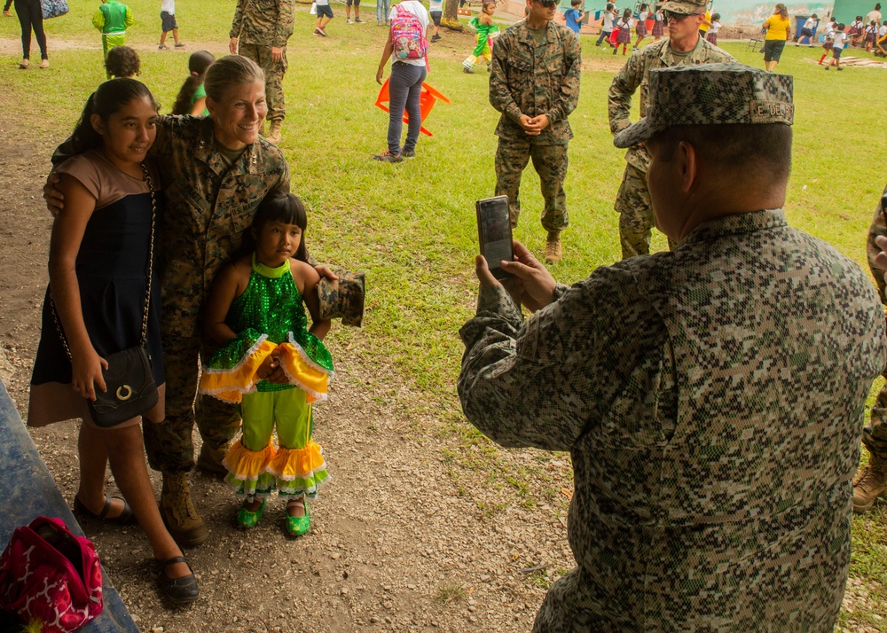 4th MLG commander surveys SPMAGTF-SC projects in Guatemala