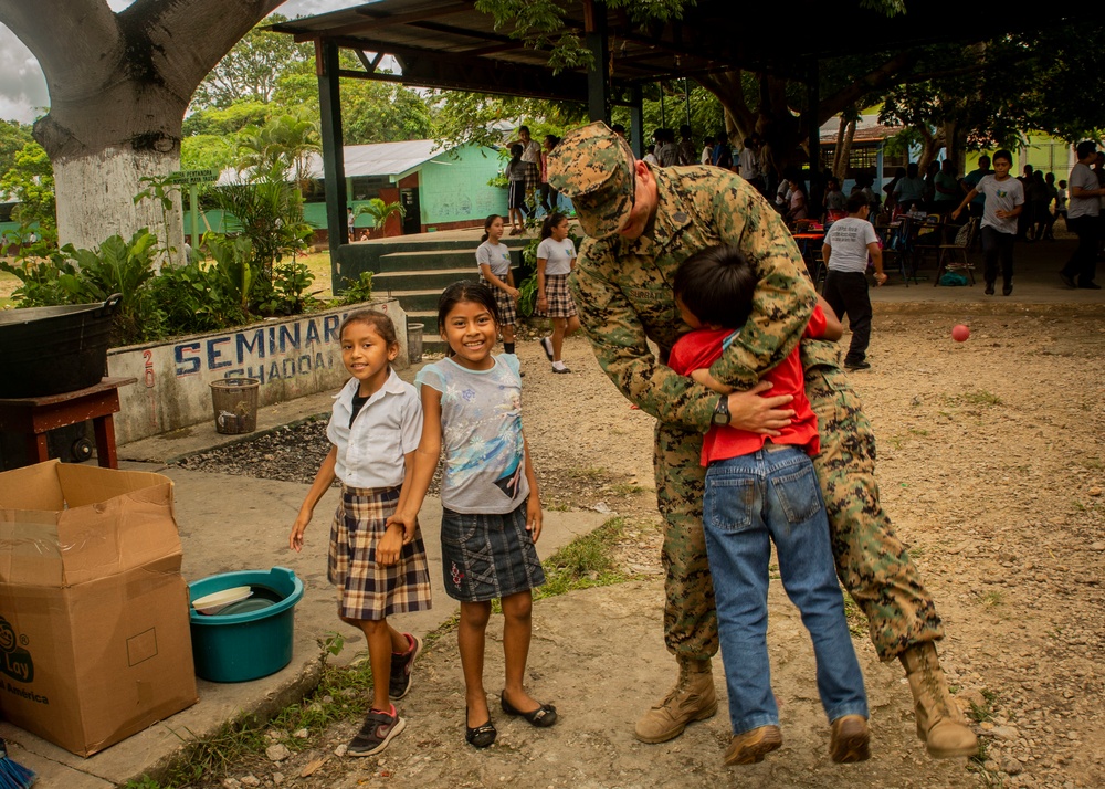 4th MLG commander surveys SPMAGTF-SC projects in Guatemala