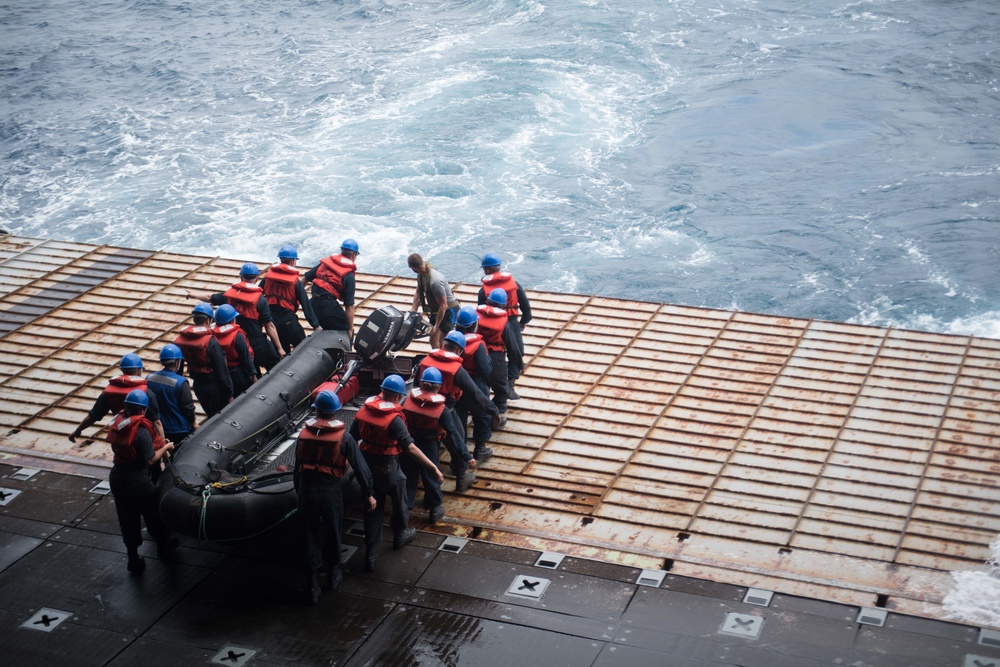 USS Harpers Ferry conducts CRRC operations