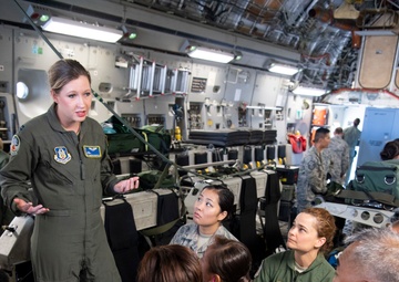 Aircrew, medical Airmen train together at Pacific Lifeline 2018