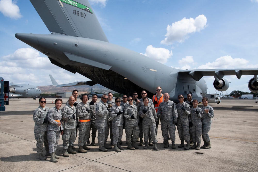 Aircrew, medical Airmen train together at Pacific Lifeline 2018