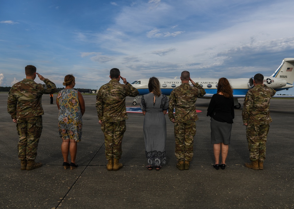 VCJCS visits Air Commandos during AFSOC immersion