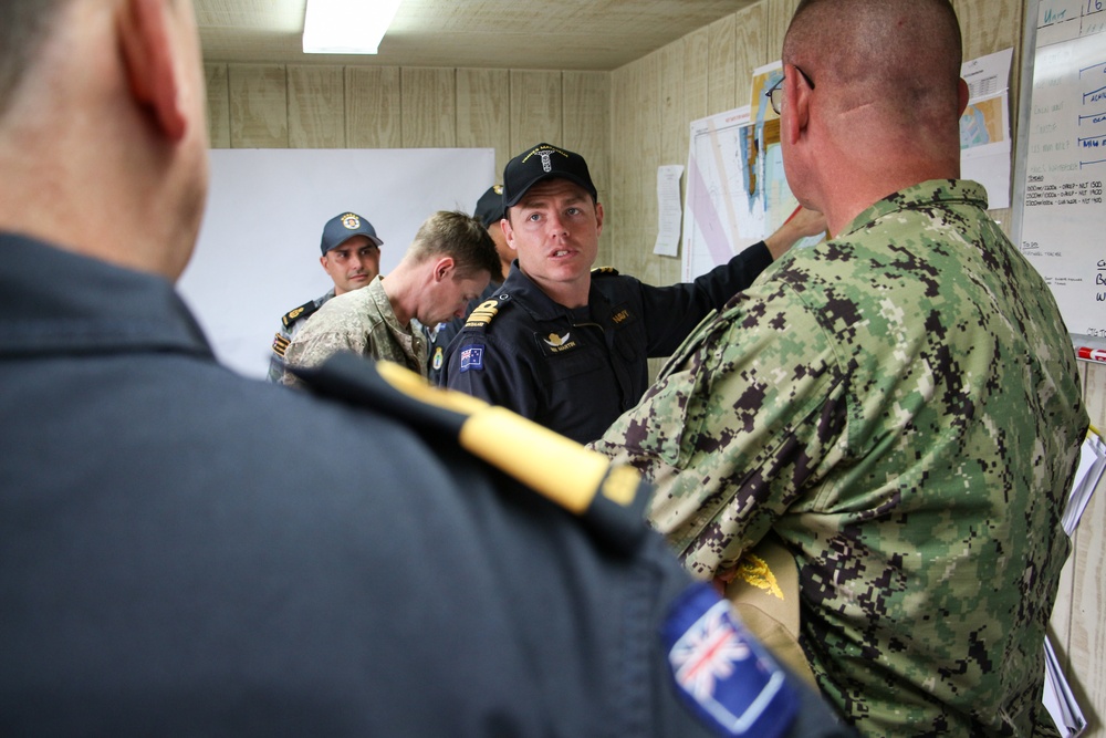 New Zealand Adm Visits Point Loma Sailors for RIMPAC