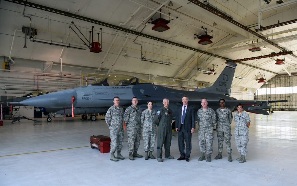 Team Buckley welcomes Colorado governor