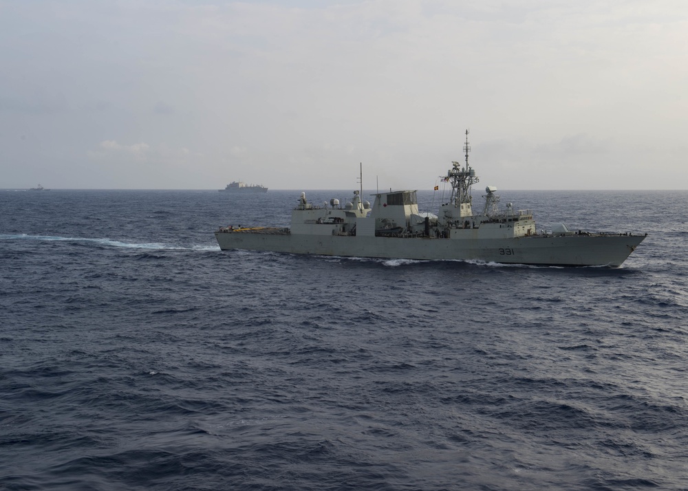 HMCS Vancouver (FFH 331) and USNS Rappahannock (T-AO 204) Conduct Replenishment-at-Sea