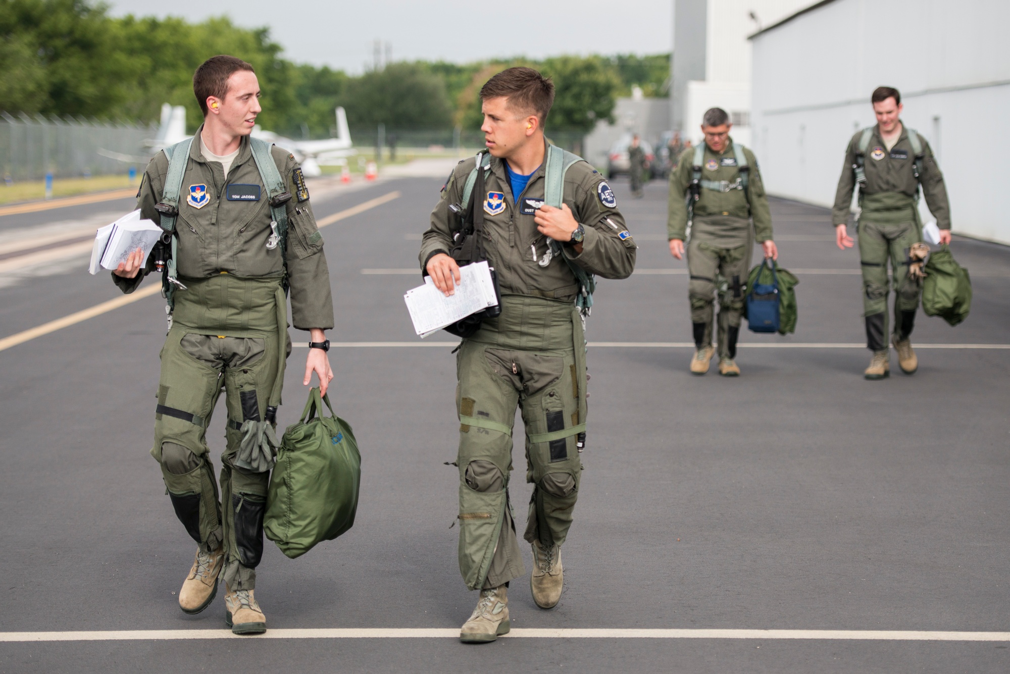 ホットトイズ COMBAT AIR FORCE AIRCREW PILOT Operation Desert Storm US Air Force Combat Aircrew Pilot - MIOB