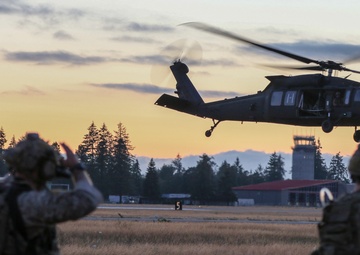 2-158th AHB night assault training