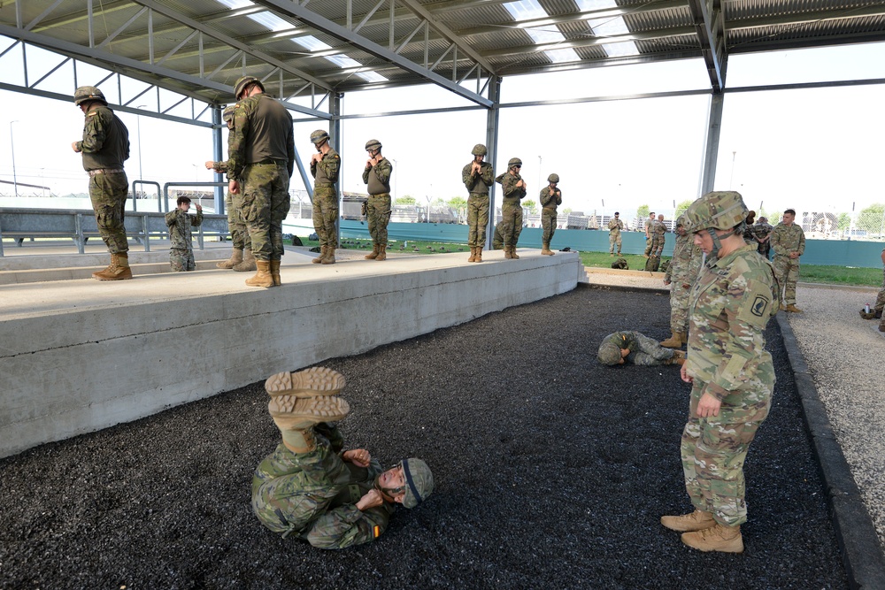 Multinational Airborne Refresher Training at Caserma Del Din, Vicenza, Italy, July 18, 2018.