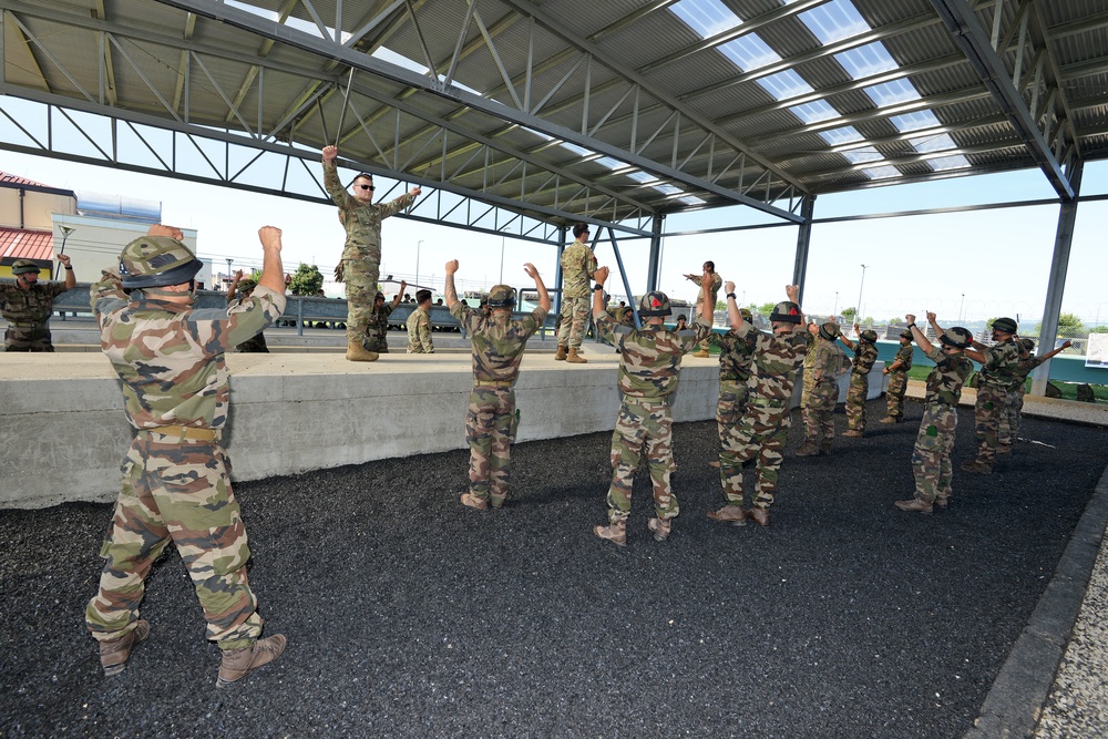 Multinational Airborne Refresher Training at Caserma Del Din, Vicenza, Italy, July 18, 2018.