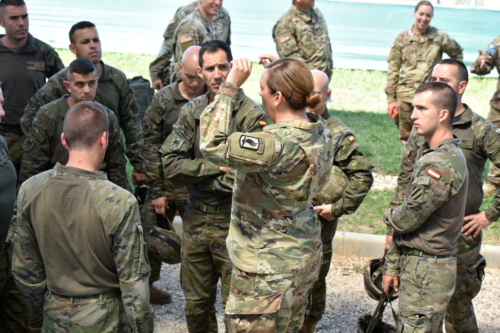 Multinational Airborne Refresher Training at Caserma Del Din, Vicenza, Italy, July 18, 2018.