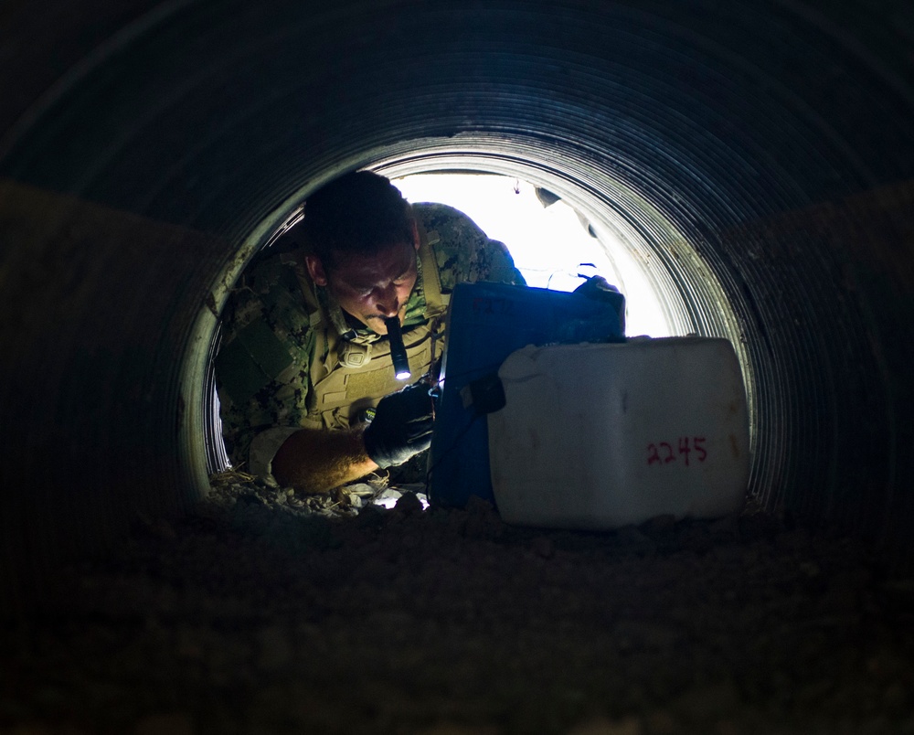 EOD Teams Work Together On IED Removal