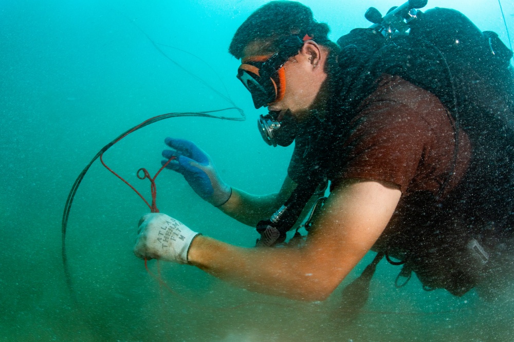 UCT-2 conduct underwater demolition