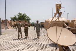 Talk this way: U.S. Army Reserve communications specialists lead the pack