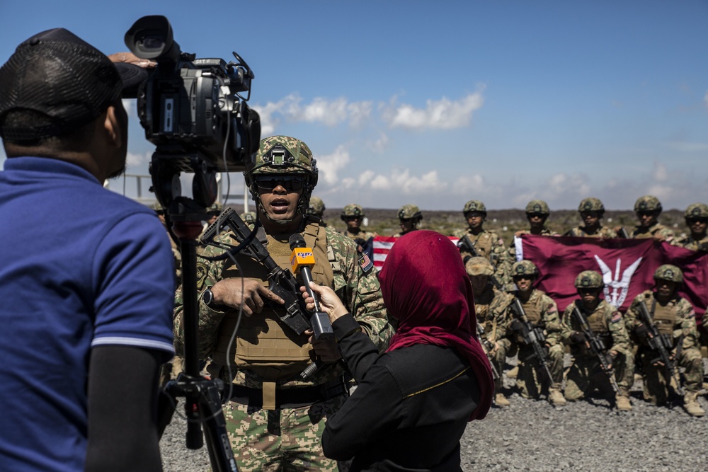 Media visits Malaysian Marines during RIMPAC