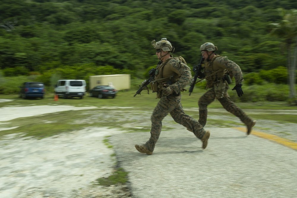 The 31st MEU’s Force Reconnaissance Platoon goes down range