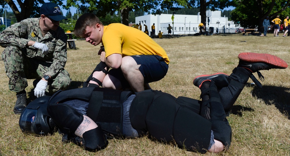 Sailors Complete Between The Lines Security Course