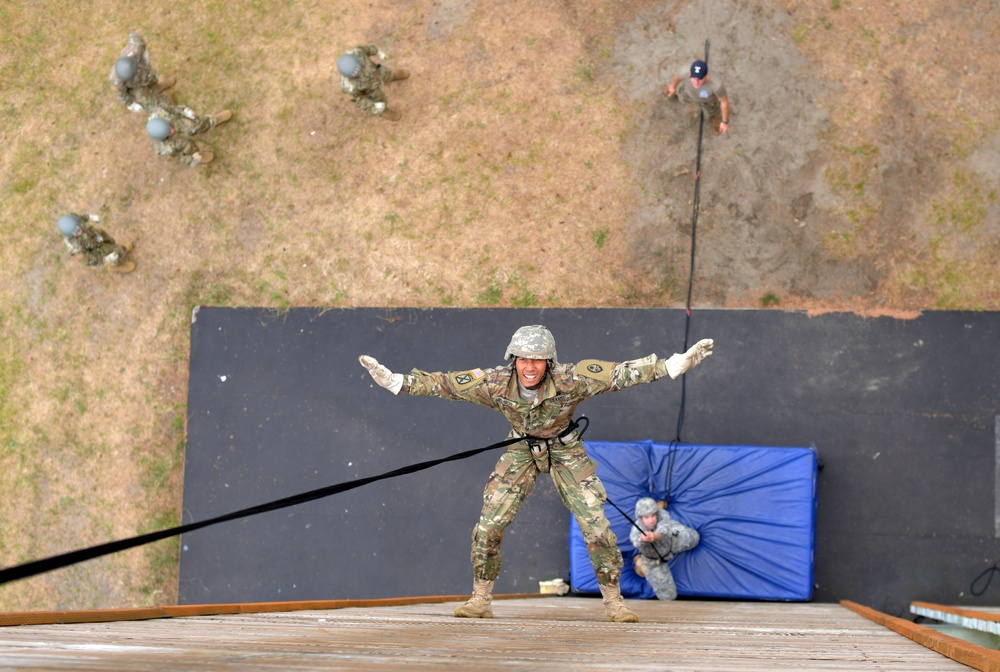 Oregon hosts Warrior Training Center Rappel Master Course