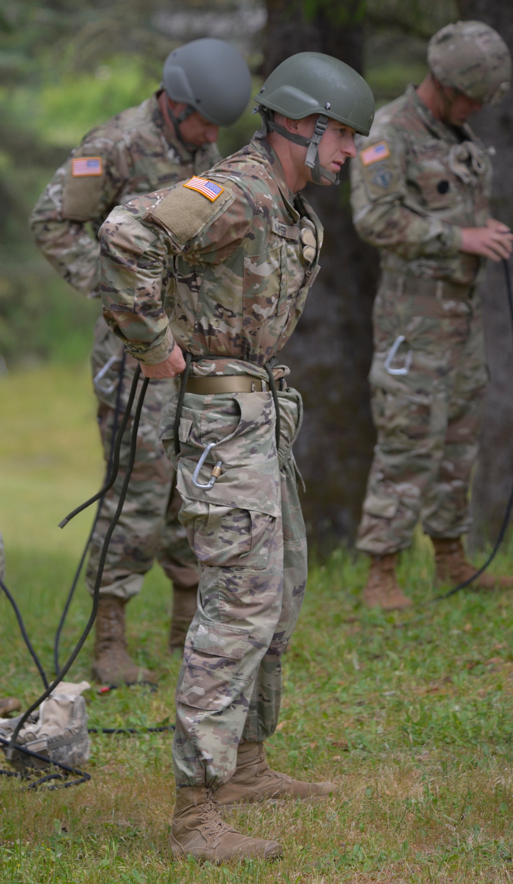 Oregon hosts Warrior Training Center Rappel Master Course