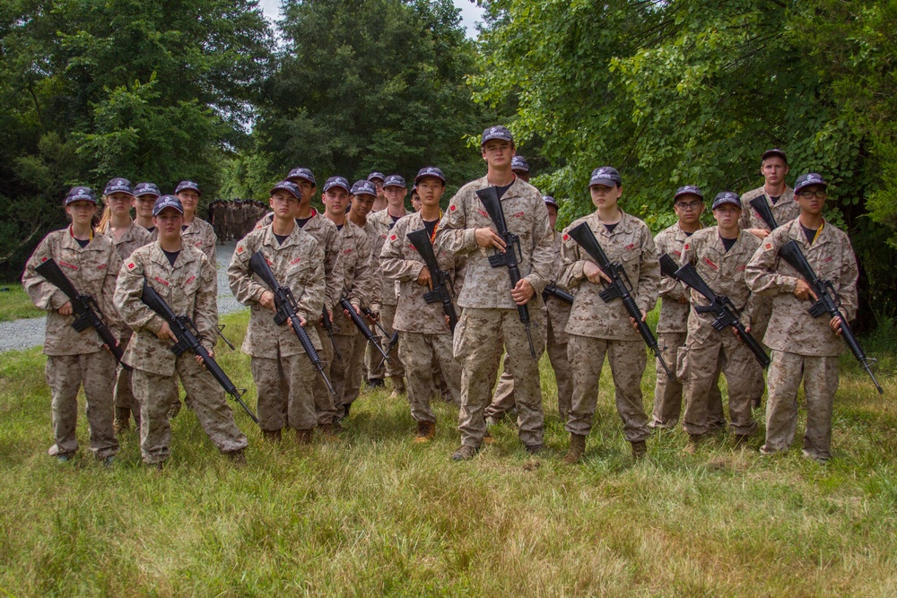 Students learn Marine Corps leadership via training scenarios