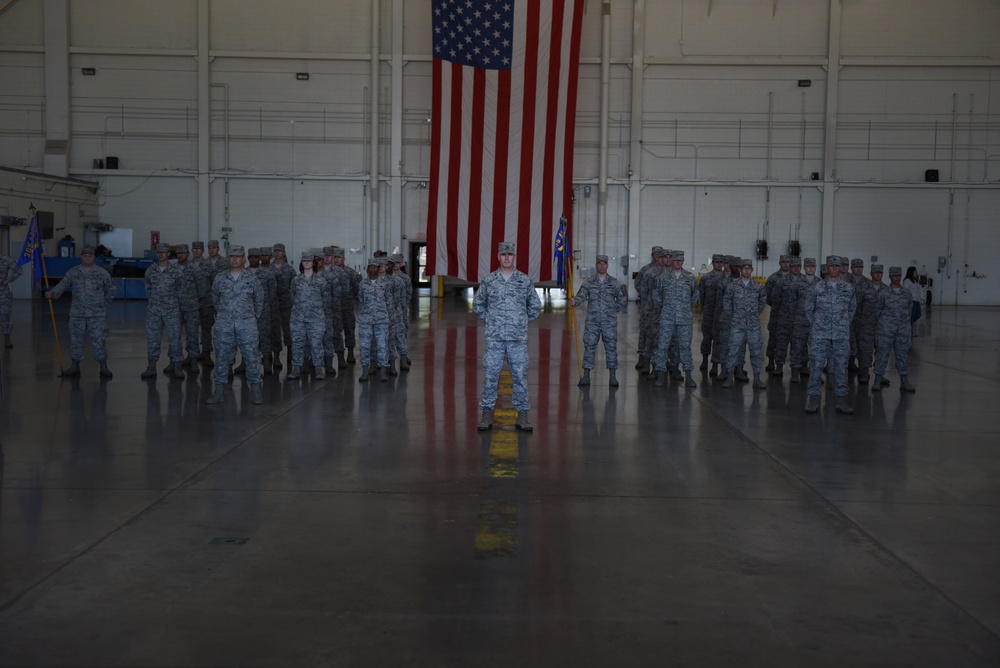 305th Air Mobility Wing welcomes new commander