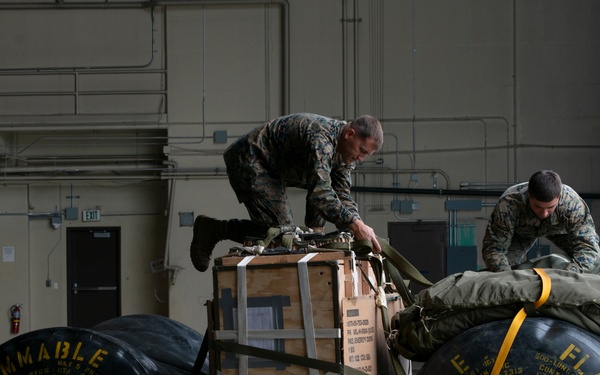 USMC makes it rain during Kodiak Mace