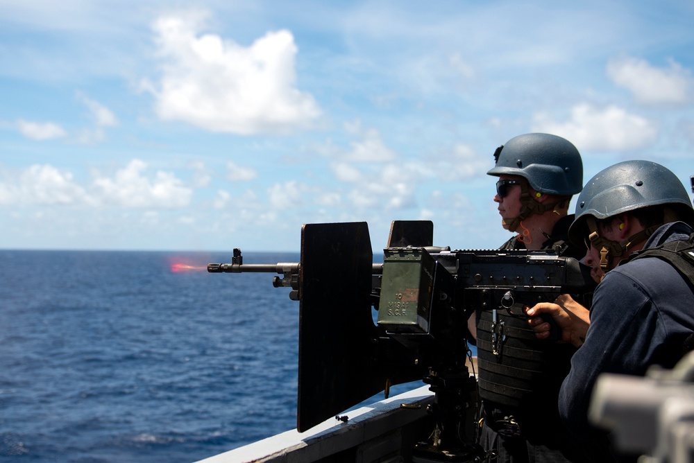 USS Preble (DDG 88) conducts quick draw M240 machine gun exercise during RIMPAC 2018