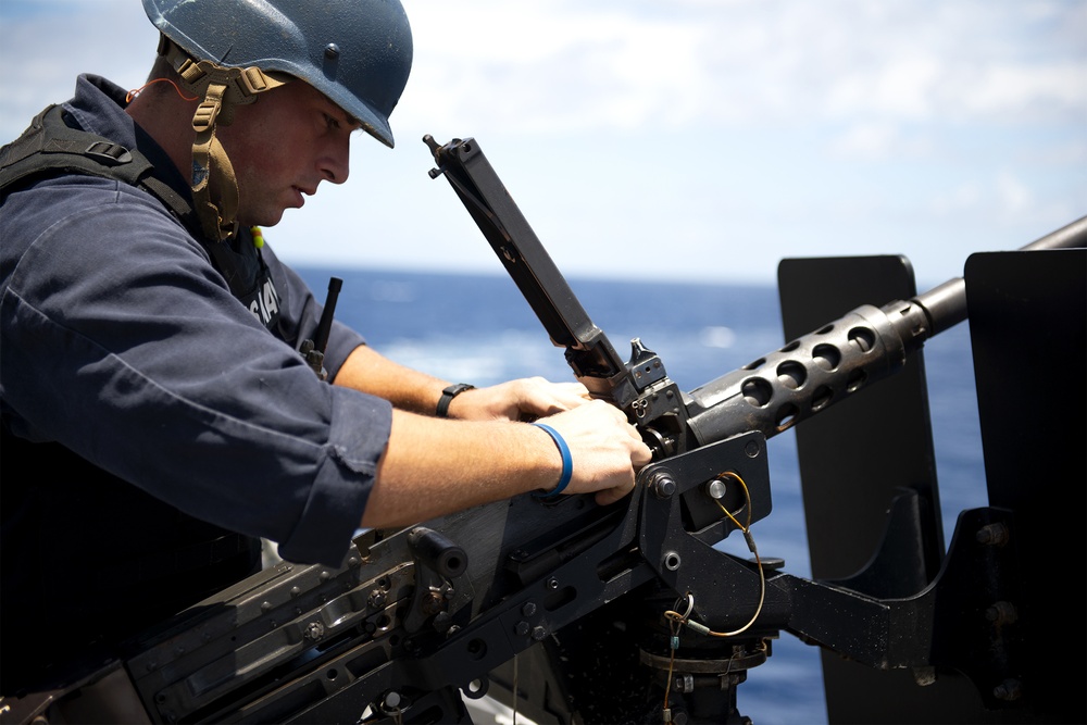 USS Preble (DDG 88) conducts replenishment-at-sea during RIMPAC