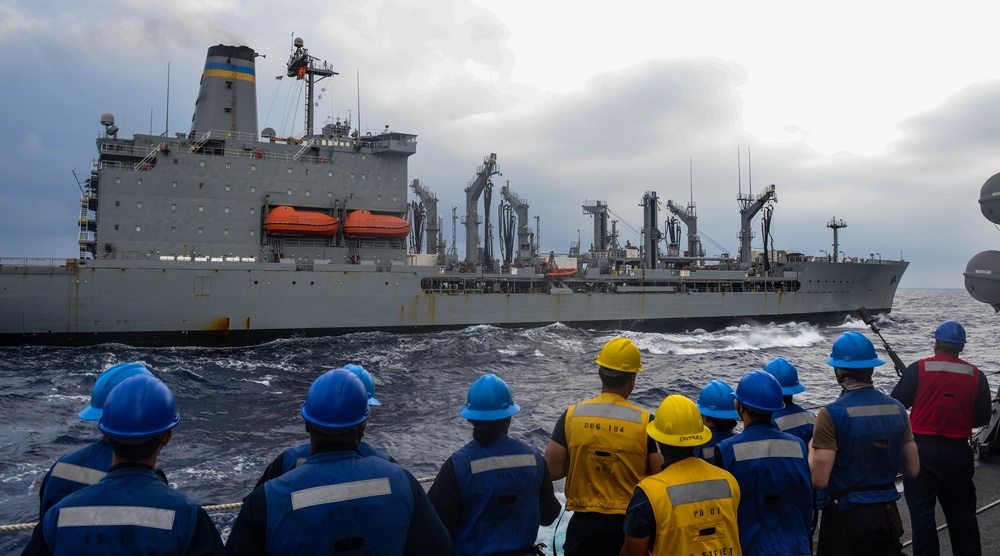 USS Sterett conducts replenishment-at-sea with USNS Henry J. Kaiser