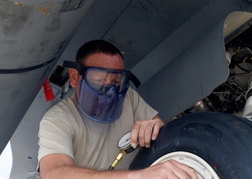 Gunfighters participate in Sky Avenger 2018