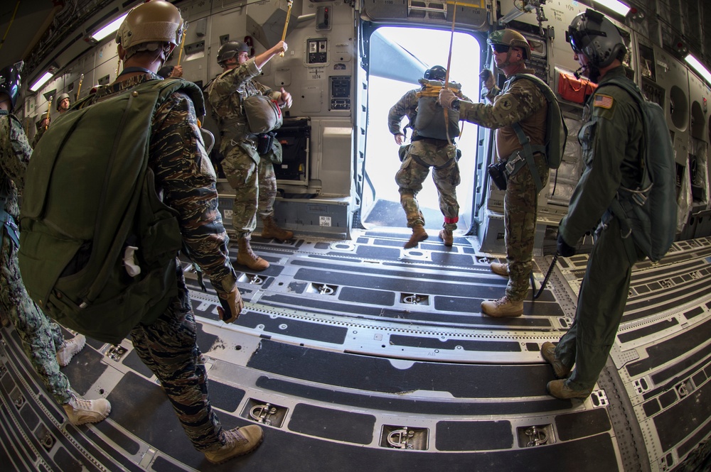 Special Operations Command Pacific and Multinational SOF Members Conduct Airborne Training during RIMPAC