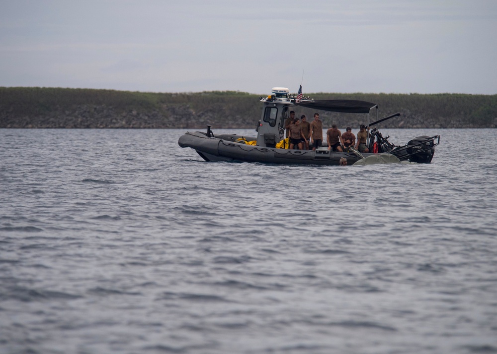 EOD Conducts Static Line Jumps