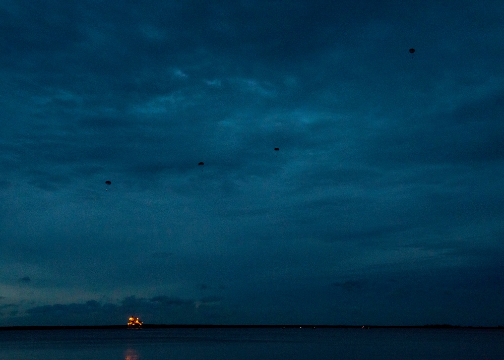 EOD Conducts Static Line Jumps