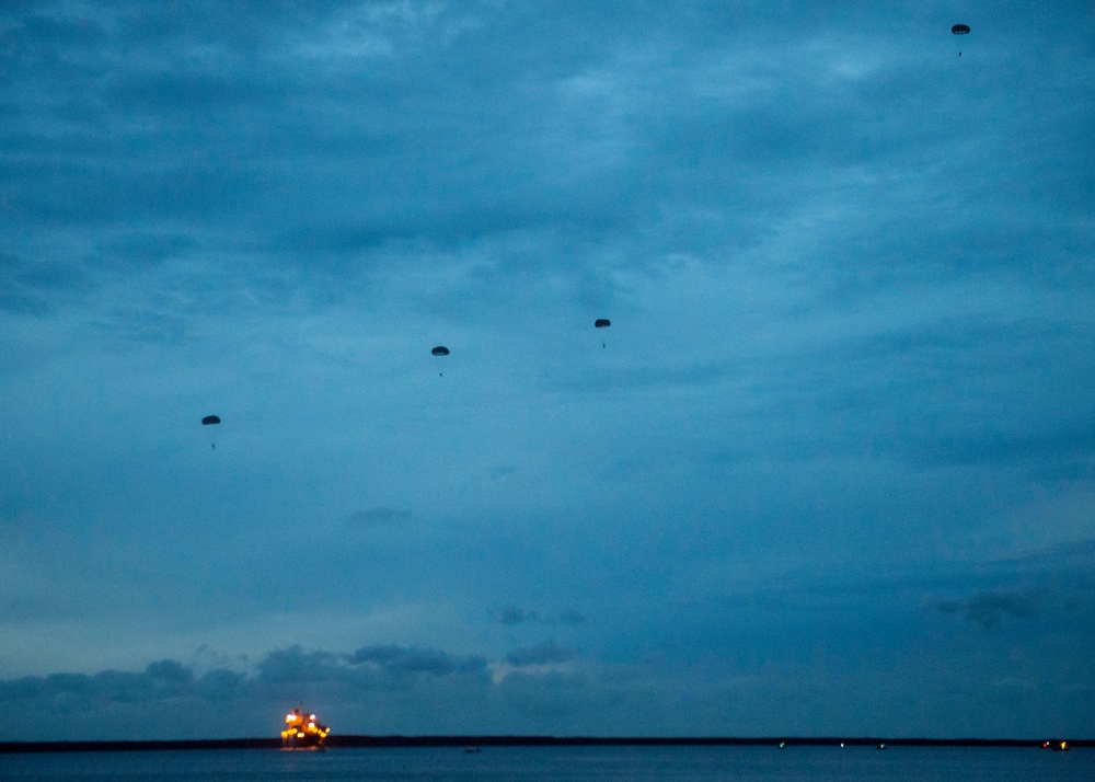 EOD Conducts Static Line Jumps