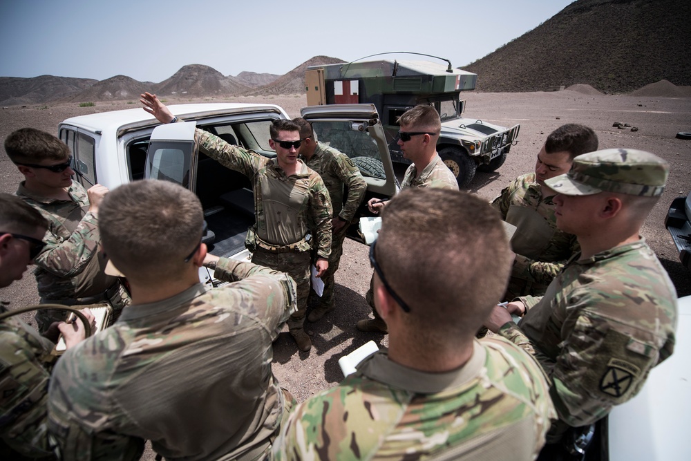 10 MTN DIV ground forces conduct Squad LFX training