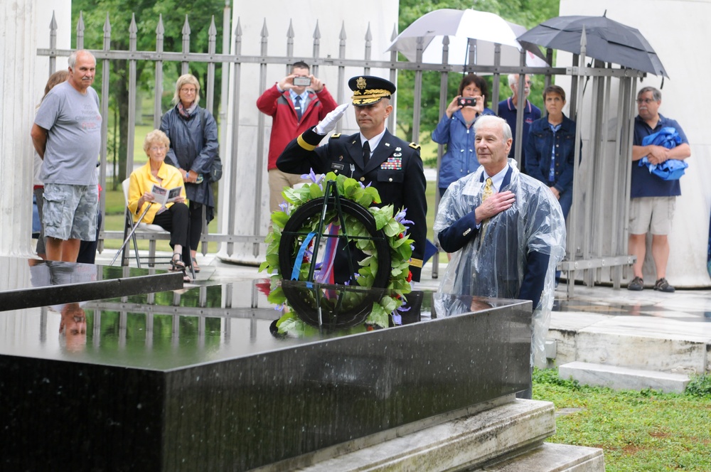 Harding Wreath Salute