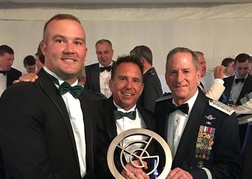 U.S. Air Force Reserve combat-search-and-rescue helicopter wins best in show at world’s largest air show