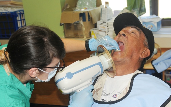 Native American, Vietnam Veteran receives care at Army Reserve IRT clinic